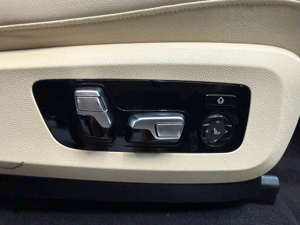 2021 BMW X7 Heated&Cooled Massaging Seats/Premium 2 Pkg/Heads Up Display - 23058711 - 36