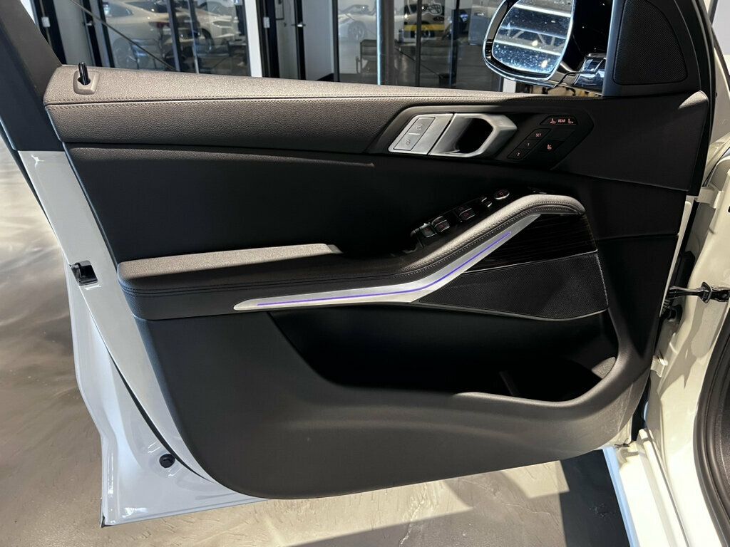 2021 BMW X7 LocalTrade/AWD/HtdSeats/PanoRoof/21"Wheels/AirSuspension/Carplay - 23031102 - 9