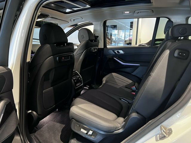 2021 BMW X7 LocalTrade/AWD/HtdSeats/PanoRoof/21"Wheels/AirSuspension/Carplay - 23031102 - 17