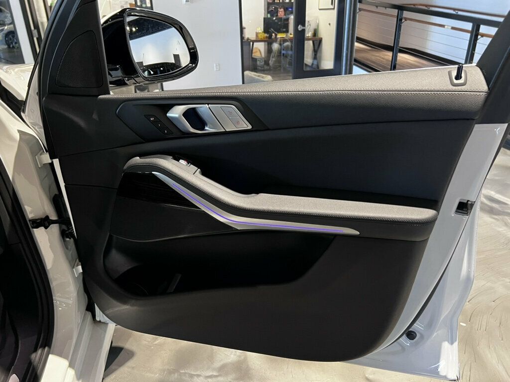 2021 BMW X7 LocalTrade/AWD/HtdSeats/PanoRoof/21"Wheels/AirSuspension/Carplay - 23031102 - 24