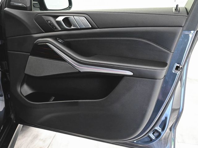 2021 BMW X7 M50i - 23062436 - 10