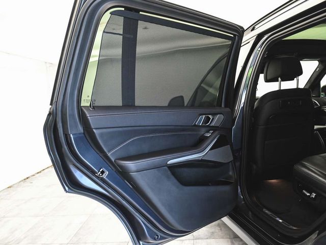 2021 BMW X7 M50i - 23062436 - 11