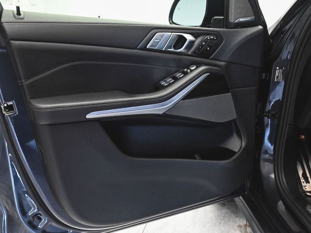 2021 BMW X7 M50i - 23062436 - 7