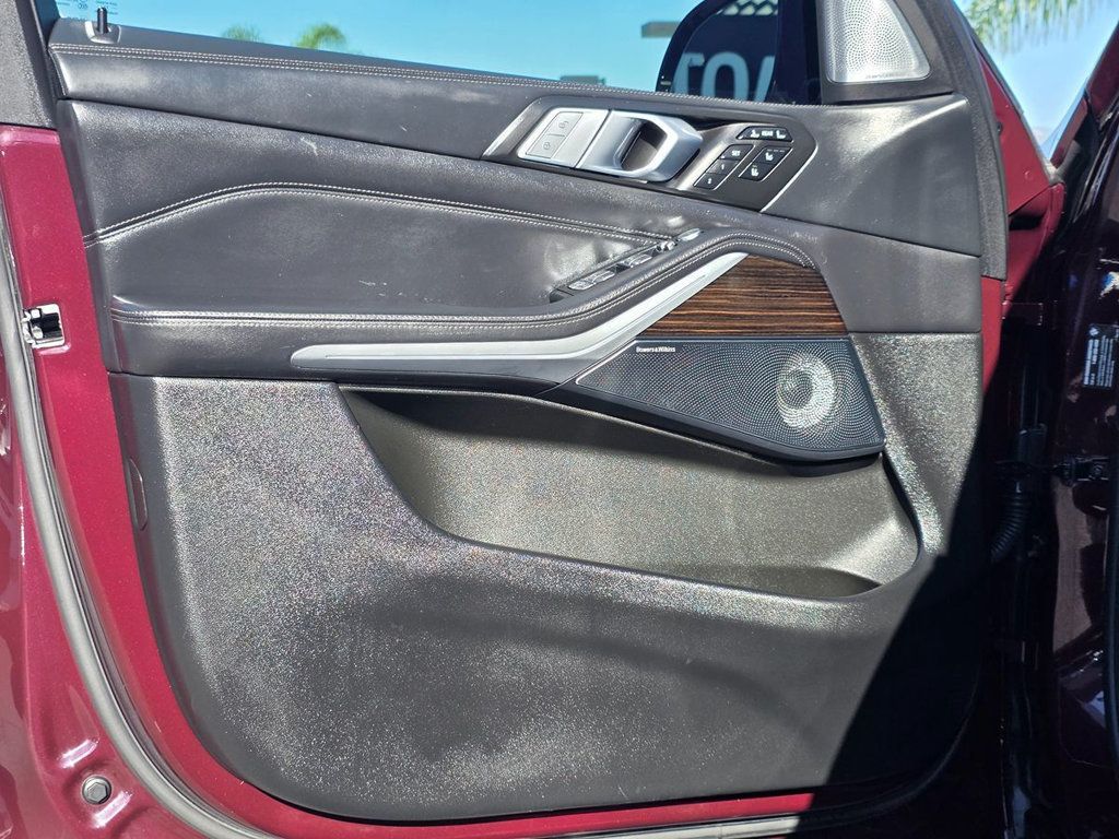 2021 BMW X7 M50i Sports Activity Vehicle - 22933853 - 10