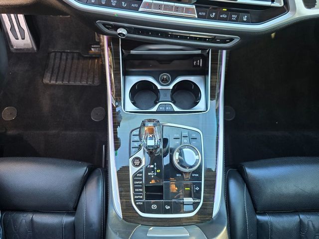2021 BMW X7 M50i Sports Activity Vehicle - 22933853 - 21