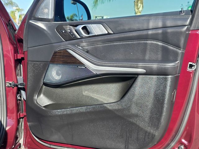 2021 BMW X7 M50i Sports Activity Vehicle - 22933853 - 29