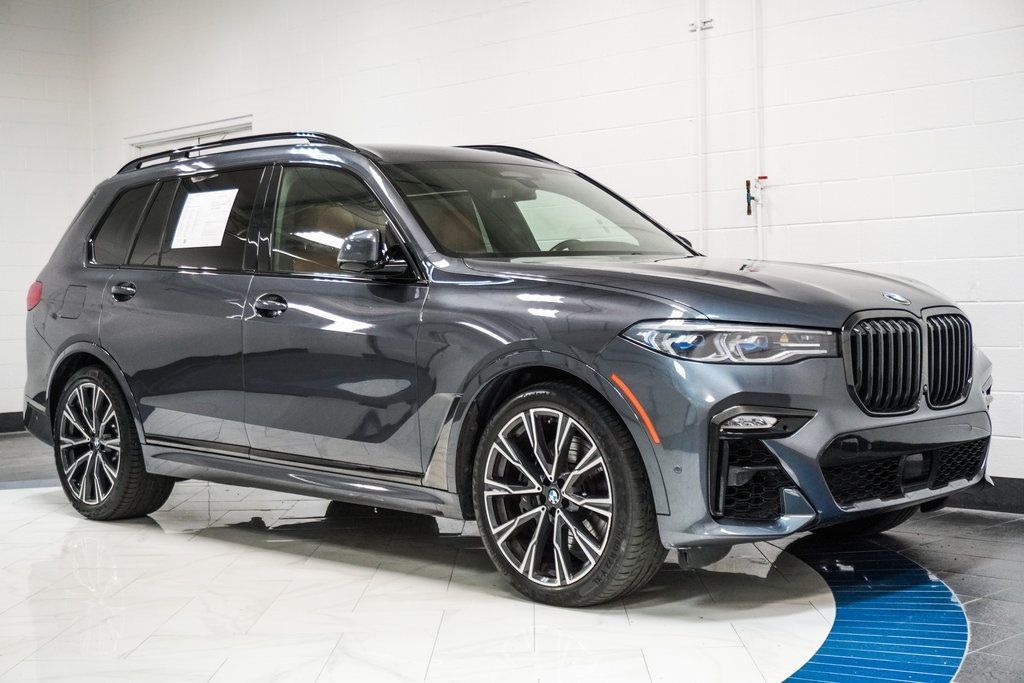 2021 Bmw X7 M50i photo 2