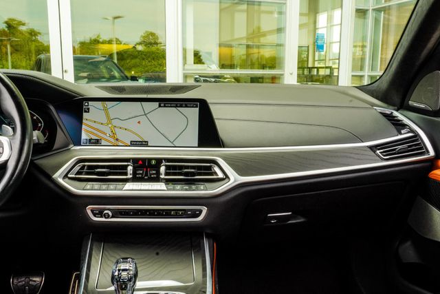 2021 BMW X7 M50i Sports Activity Vehicle - 23073546 - 17