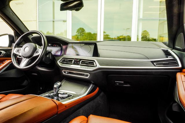 2021 BMW X7 M50i Sports Activity Vehicle - 23073546 - 18