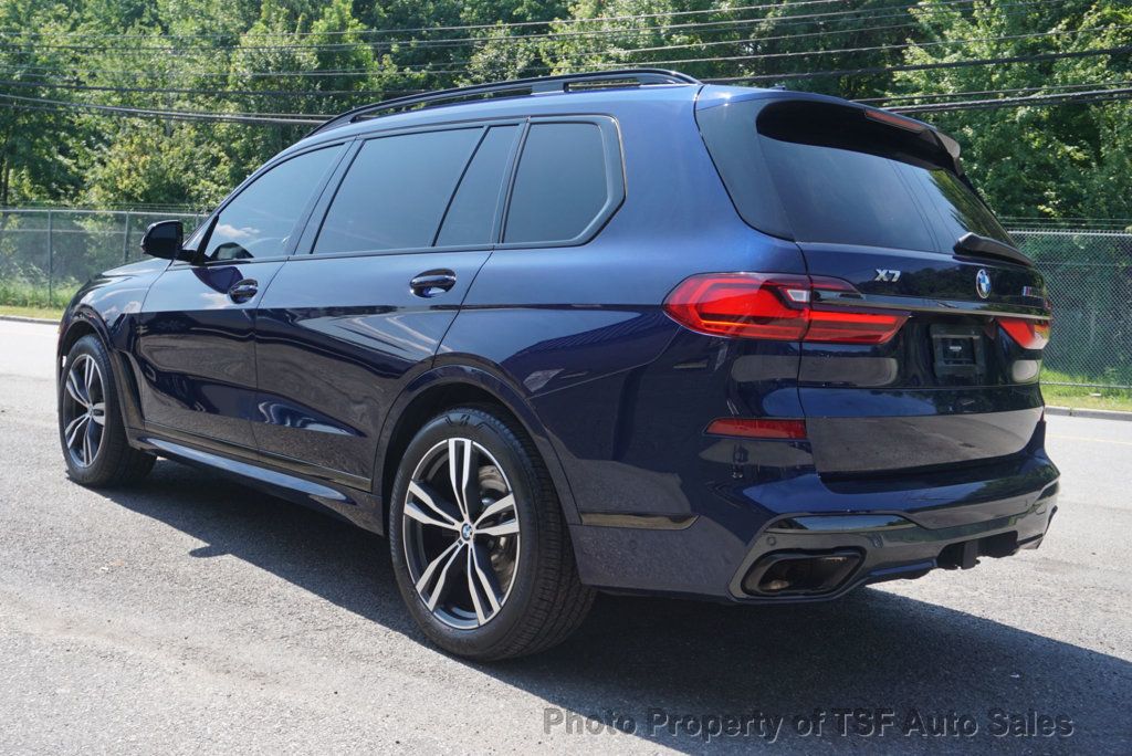 2021 Bmw X7 M50i photo 2