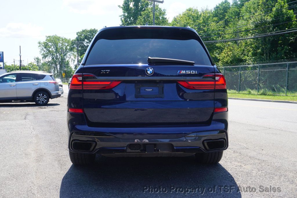 2021 Bmw X7 M50i photo 3
