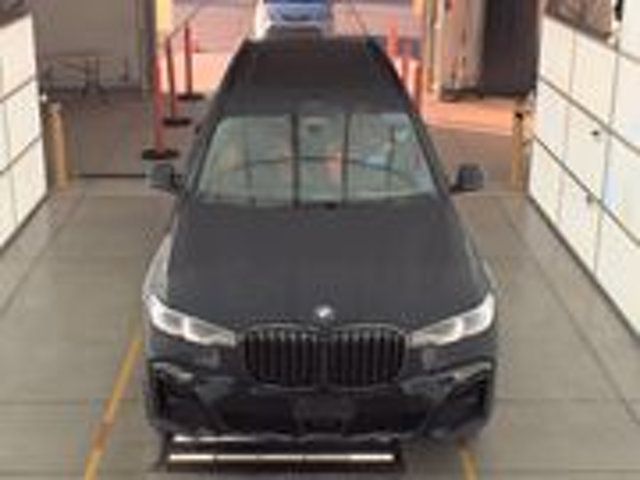 2021 BMW X7 MSRP$89895/M-SportPkg/DrivingAssistanceProPkg/PremiumPkg2/NAV - 22677039 - 3