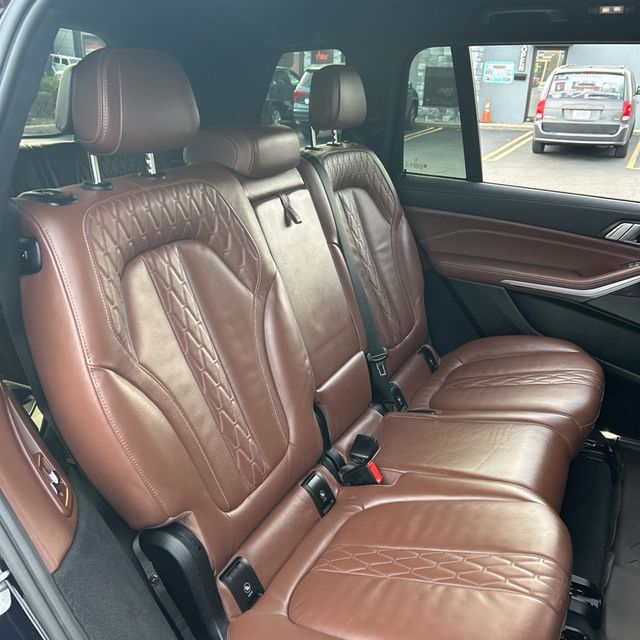 2021 BMW X7 MSRP$91345/M-SportPkg/ParkingAssistancePkg/LuxurySeatingPkg - 22950924 - 10