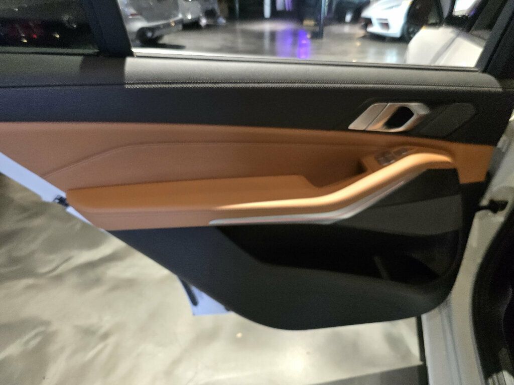 2021 BMW X7 xDrive40i/PremiumPkg/LiveCockpit/HarmanKardonSoundSystem - 23075476 - 21