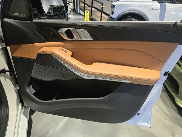 2021 BMW X7 xDrive40i/PremiumPkg/LiveCockpit/HarmanKardonSoundSystem - 23075476 - 39