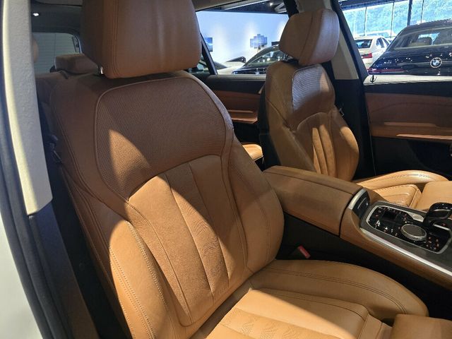 2021 BMW X7 xDrive40i/PremiumPkg/LiveCockpit/HarmanKardonSoundSystem - 23075476 - 41