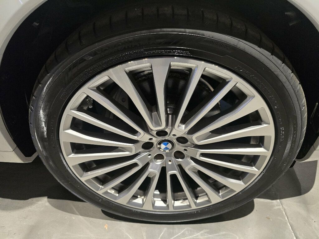 2021 BMW X7 xDrive40i/PremiumPkg/LiveCockpit/HarmanKardonSoundSystem - 23075476 - 42