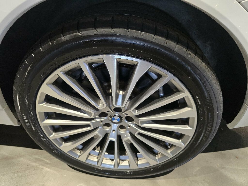 2021 BMW X7 xDrive40i/PremiumPkg/LiveCockpit/HarmanKardonSoundSystem - 23075476 - 44