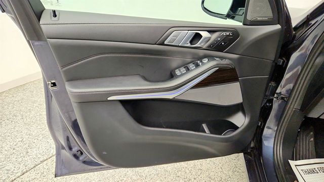 2021 BMW X7 xDrive40i SAV w/ Premium, Parking Assistance & Cold Weather Pkgs - 23047044 - 10