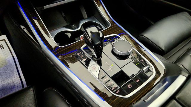2021 BMW X7 xDrive40i SAV w/ Premium, Parking Assistance & Cold Weather Pkgs - 23047044 - 16