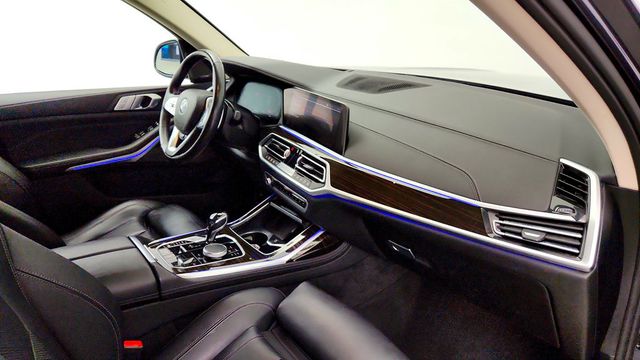 2021 BMW X7 xDrive40i SAV w/ Premium, Parking Assistance & Cold Weather Pkgs - 23047044 - 25