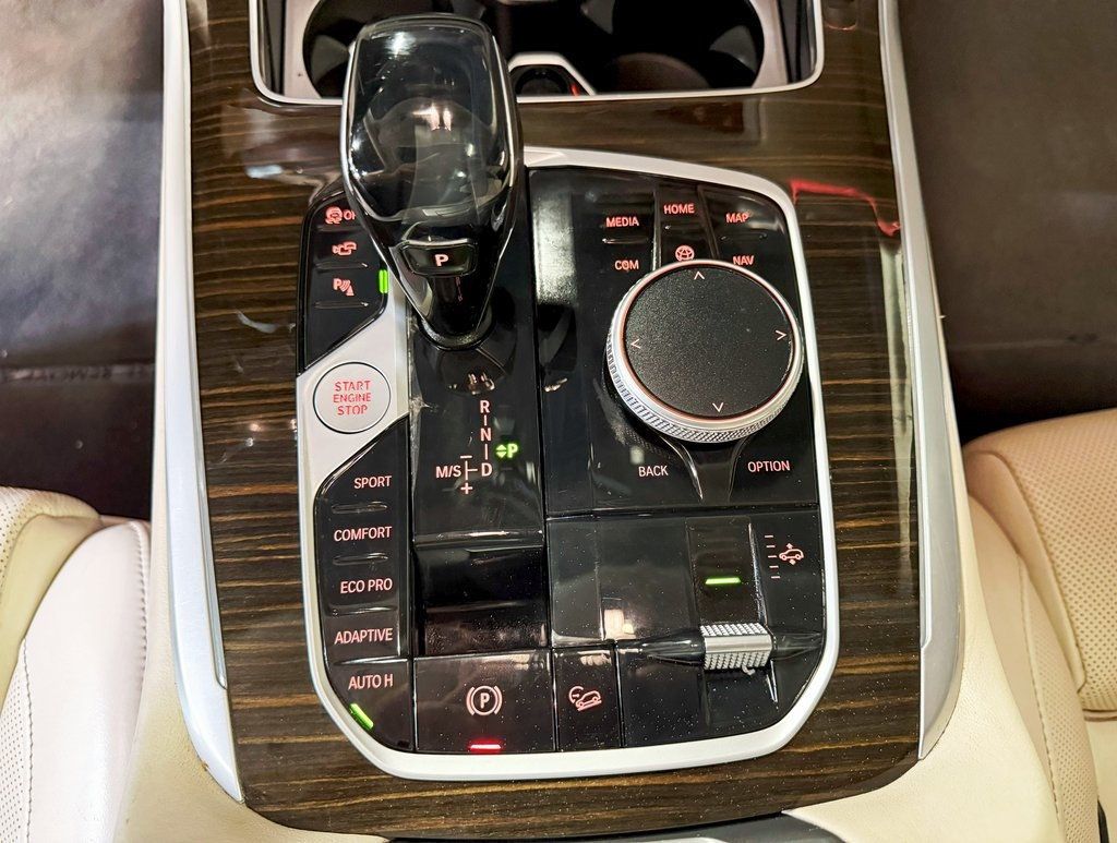 2021 BMW X7 xDrive40i Sports Activity Vehicle - 22874801 - 25