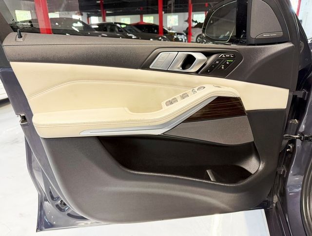 2021 BMW X7 xDrive40i Sports Activity Vehicle - 22874801 - 34