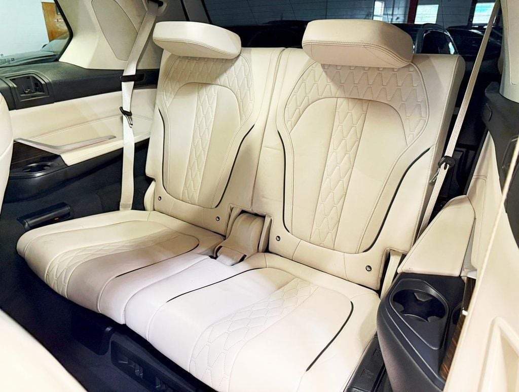 2021 BMW X7 xDrive40i Sports Activity Vehicle - 22874801 - 42