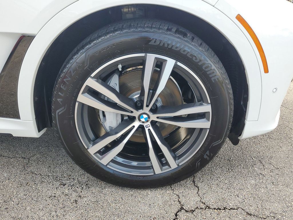 2021 BMW X7 xDrive40i Sports Activity Vehicle - 22290597 - 7