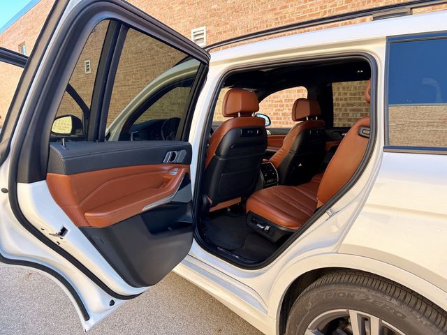 2021 BMW X7 xDrive40i Sports Activity Vehicle - 23091679 - 16