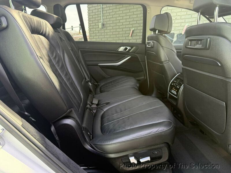 2021 Bmw X7 xDrive40i photo 38