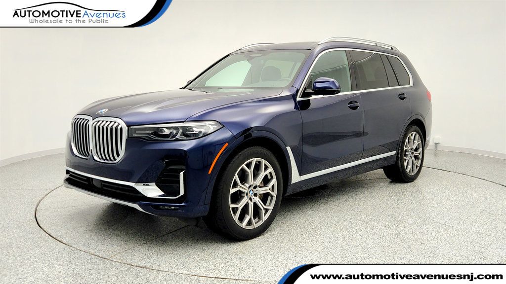 2021 BMW X7 xDrive40i with Driving Assistance Pro. & Luxury Seating Packages - 22965637 | Video 1