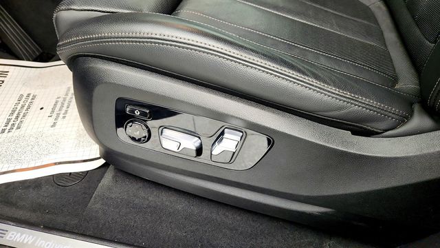 2021 BMW X7 xDrive40i with Driving Assistance Pro. & Luxury Seating Packages - 22965637 - 11