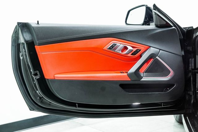 2021 BMW Z4 sDriveM40i Roadster - 22978943 - 39