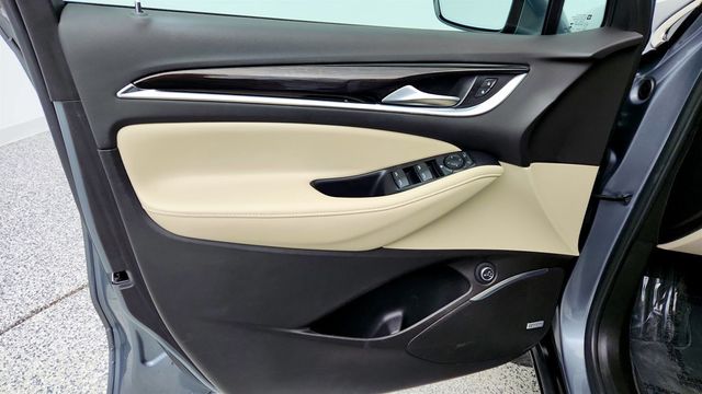 2021 Buick Enclave AWD 4dr Essence w/ Sound & Sites Pkg + Trailering Pkg - 23010077 - 10