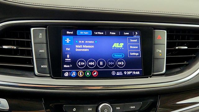 2021 Buick Enclave AWD 4dr Essence w/ Sound & Sites Pkg + Trailering Pkg - 23010077 - 18