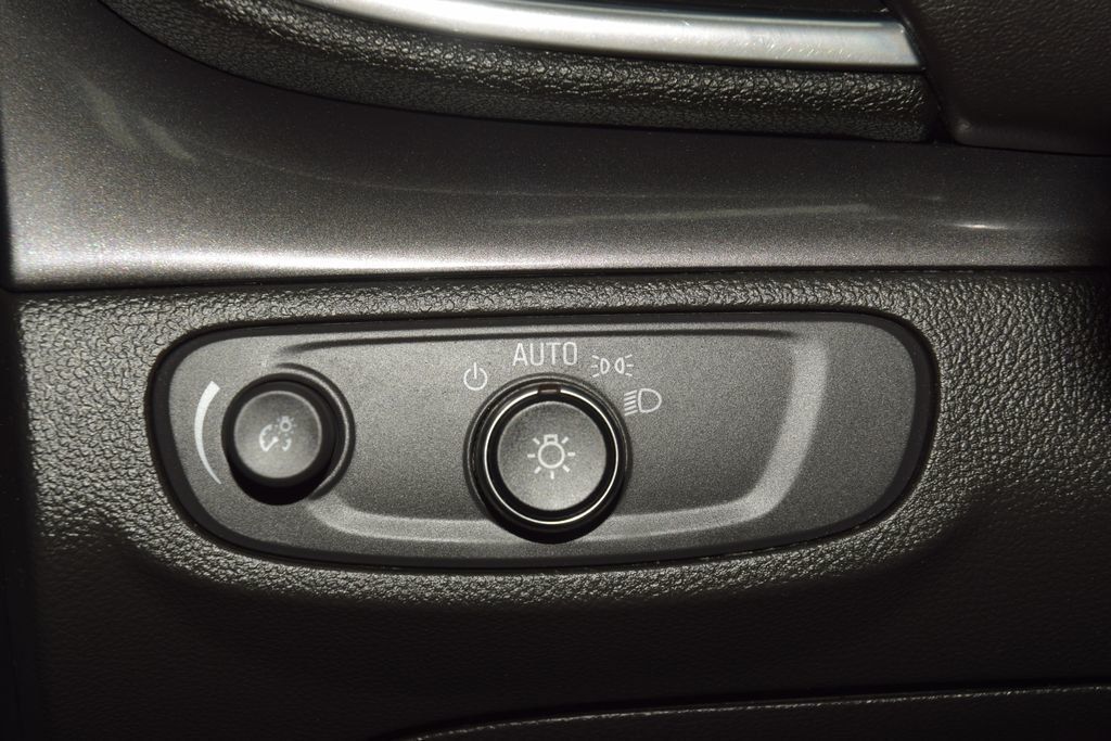 2021 Buick Encore AWD 4dr Preferred - 23032922 - 30