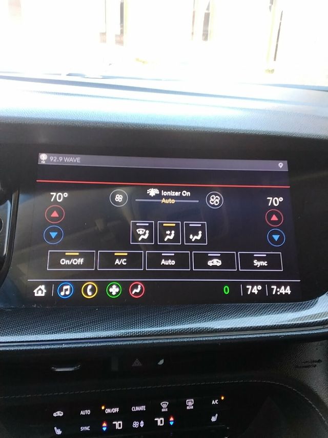 2021 Buick Envision FWD 4dr Preferred - 22995782 - 17