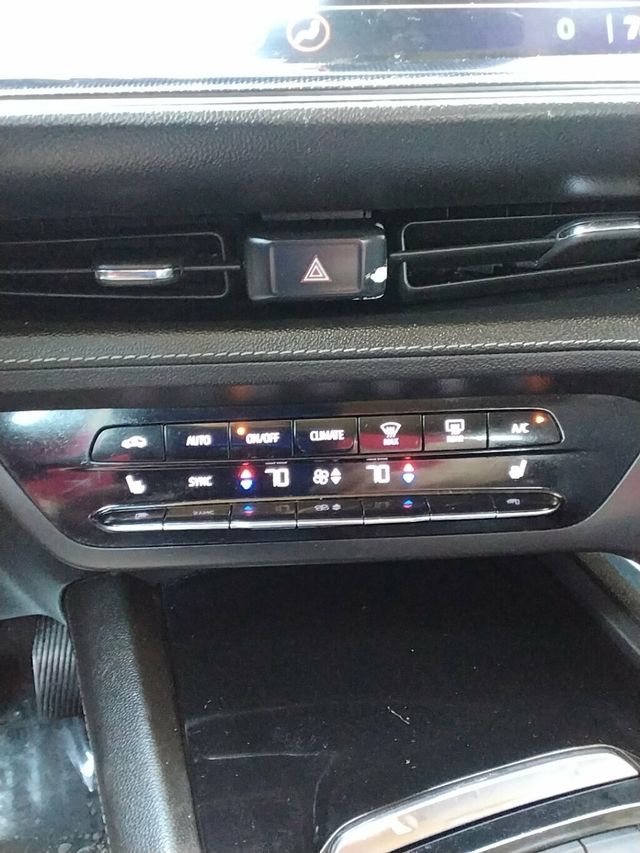 2021 Buick Envision FWD 4dr Preferred - 22995782 - 23