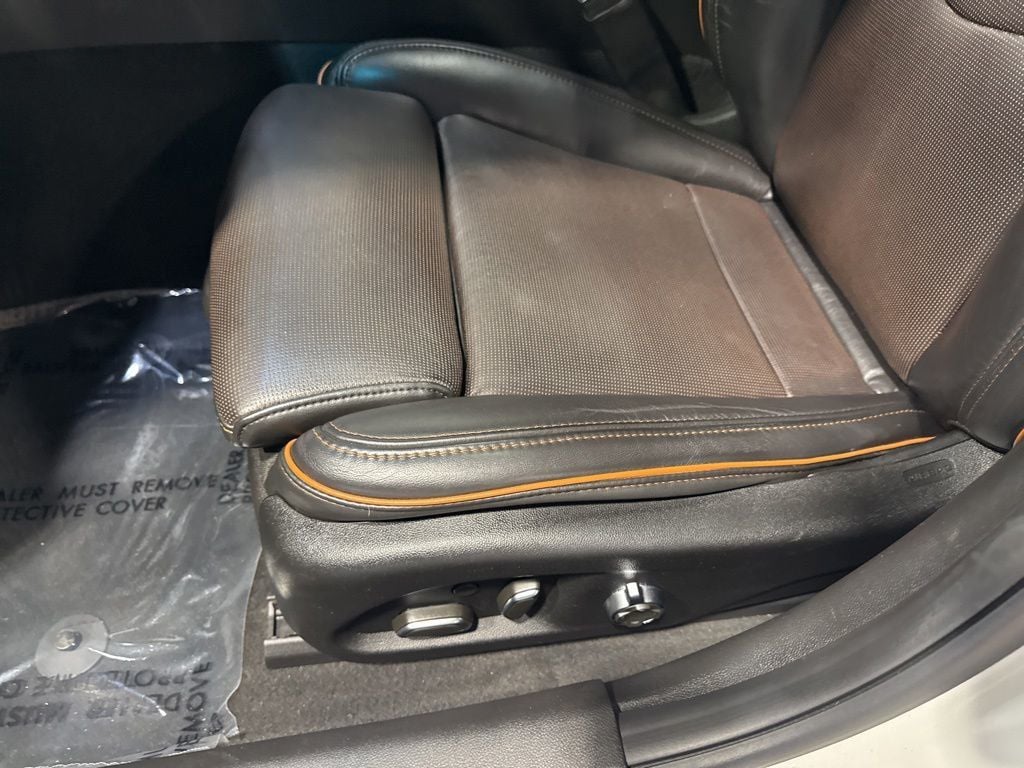 2021 Cadillac CT4 4dr Sedan V-Series - 23004360 - 26