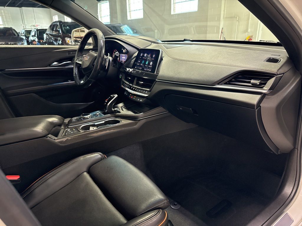 2021 Cadillac CT4 4dr Sedan V-Series - 23004360 - 41