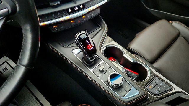 2021 Cadillac CT4 4dr Sedan V-Series w/ Super Cruise Capability & Premium Leather - 22988158 - 16