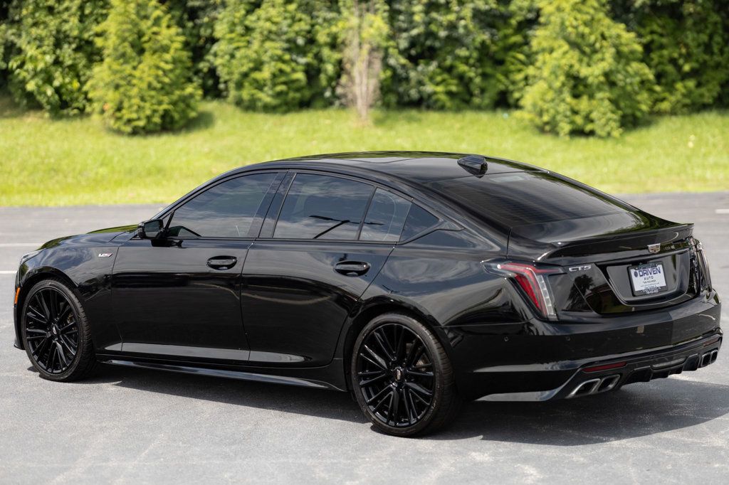2021 Cadillac CT5 V photo 4