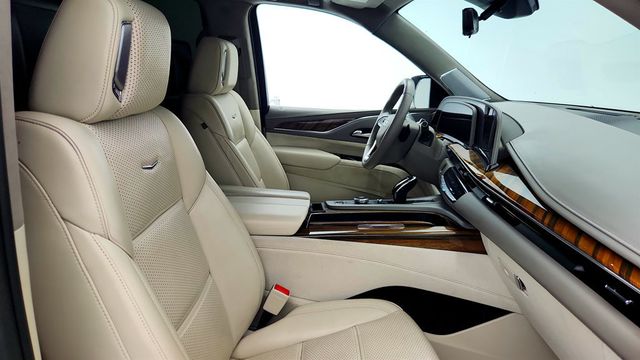 2021 Cadillac Escalade 4dr Sport Platinum w/Super Cruise Ability, Pwr-Retractable Steps - 22994963 - 27