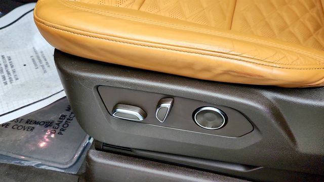 2021 Cadillac Escalade 4dr Sport with Driver Assist Tech Pkg, Full Leather Seats & RES - 22969683 - 11