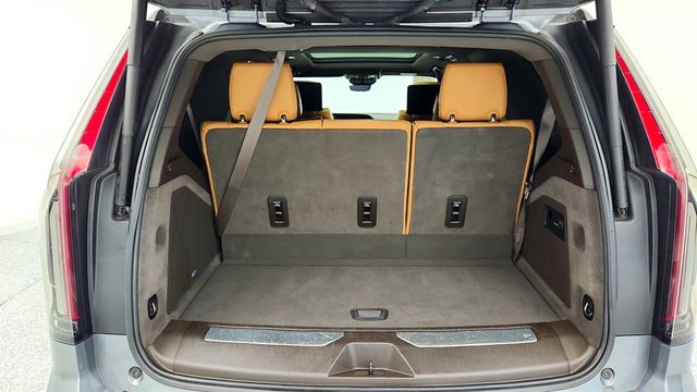 2021 Cadillac Escalade 4dr Sport with Driver Assist Tech Pkg, Full Leather Seats & RES - 22969683 - 24