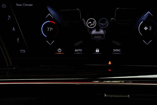 2021 Cadillac Escalade 4WD 4dr Premium Luxury - 22997527 - 34