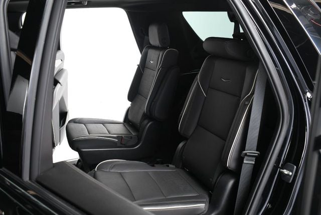 2021 Cadillac Escalade 4WD 4dr Premium Luxury - 22305900 - 35