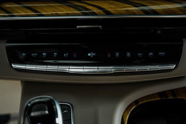 2021 Cadillac Escalade 4WD 4dr Premium Luxury Platinum - 22365917 - 32