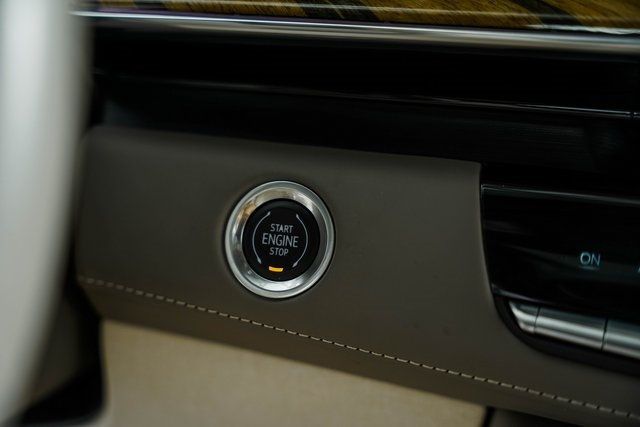 2021 Cadillac Escalade 4WD 4dr Premium Luxury Platinum - 22365917 - 37